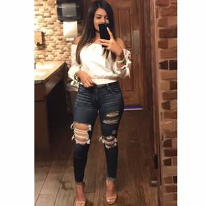 Meet your Posher, Daniela